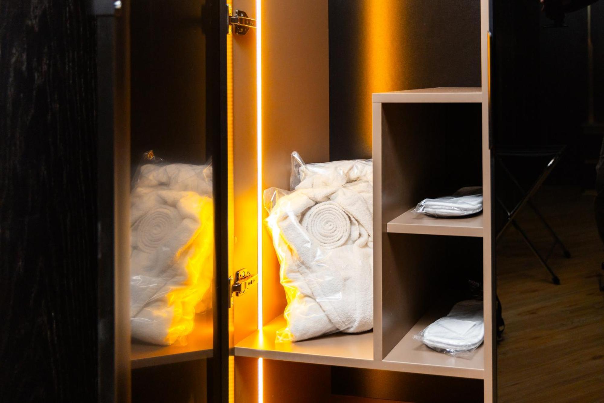 Hotel Opera Prishtinë Luaran gambar